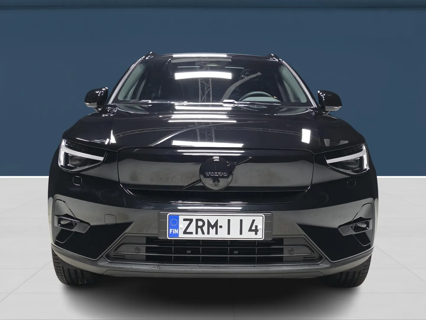 Autokuva 2 - ZRM-114